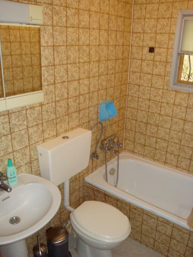 Three Bedroom Country House Magoula  외부 사진
